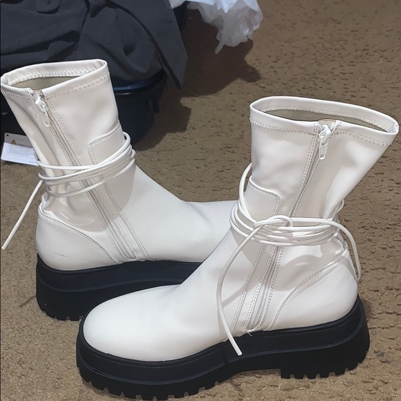 Public Desire | Shoes | Finale Bone 